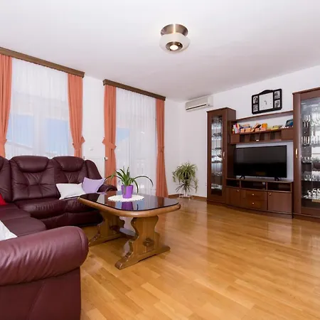 With Parking Space - 13378 Appartement