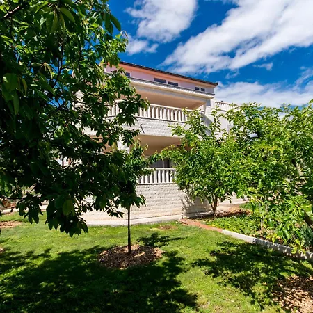 With Parking Space - 13378 * Trogir